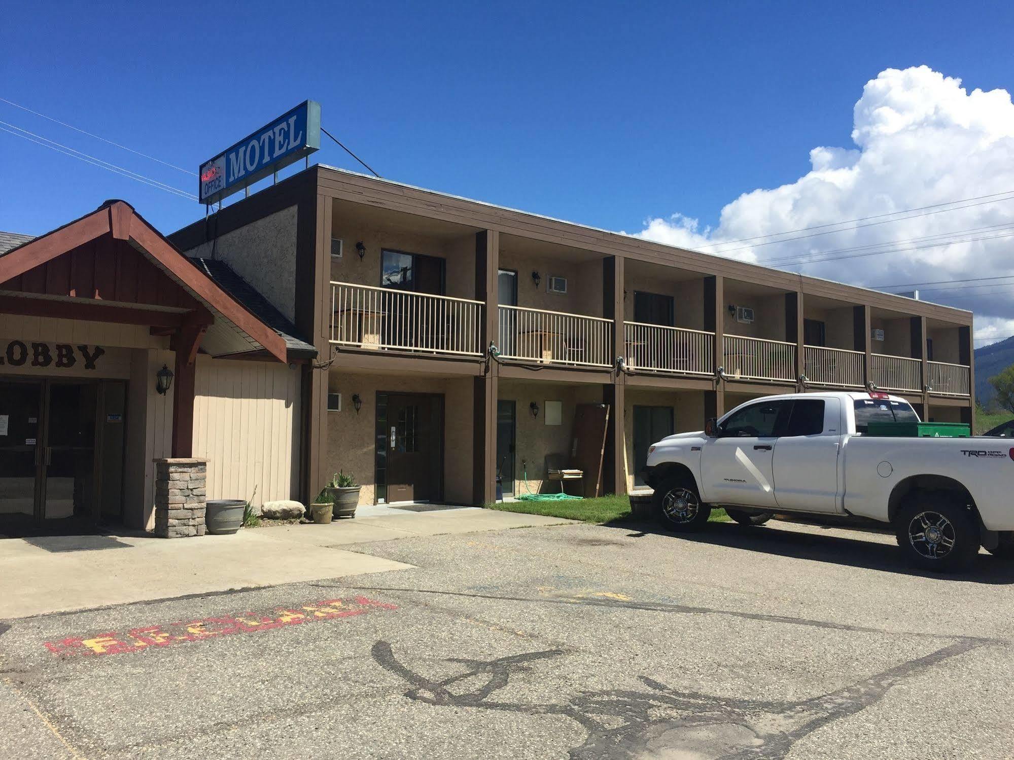 Armstrong Inn エクステリア 写真